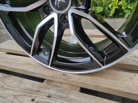Felgi aluminiowe 8x18 5x112 ET30 Keskin KT20 Felgi aluminiowe 8x18 5x112 ET30 Keskin KT20