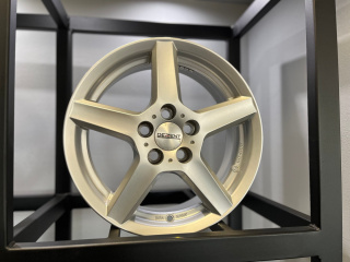 Felgi aluminiowe 6x15 cali 5x100 ET45 Dezent