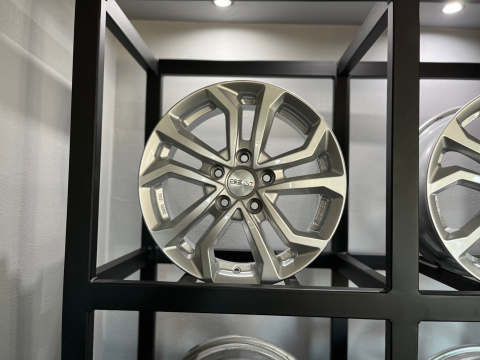 Felgi aluminiowe 6.5x16 5x114.3 ET45 67.1 Dezent Felgi aluminiowe 6.5x16 5x114.3 ET45 67.1 Dezent
