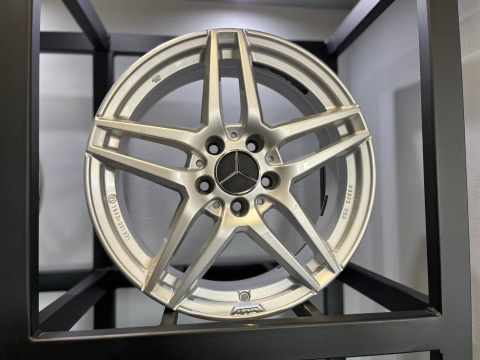 Felgi aluminiowe 6.5x17 cali 5x112 ET44 66.6 Felgi aluminiowe 6.5x17 cali 5x112 ET44 66.6