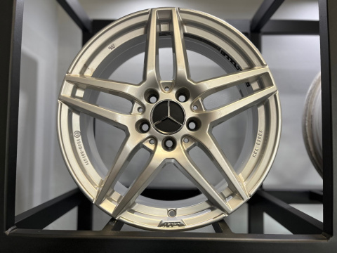 Felgi aluminiowe 6.5x17 cali 5x112 ET44 66.6 Felgi aluminiowe 6.5x17 cali 5x112 ET44 66.6