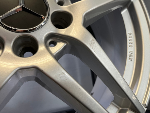 Felgi aluminiowe 6.5x17 cali 5x112 ET44 66.6 Felgi aluminiowe 6.5x17 cali 5x112 ET44 66.6