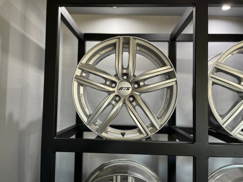 Felgi aluminiowe 7x17 5x112 ET40 57.1 ATS Antares Felgi aluminiowe 7x17 5x112 ET40 57.1 ATS Antares