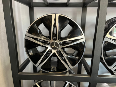 Felgi aluminiowe 7x17 cali 5x112 ET48.5 Mercedes OE Felgi aluminiowe 7x17 cali 5x112 ET48.5 Mercedes OE