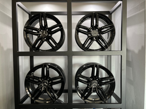 Felgi aluminiowe 7.5x17 5x112 ET45 66.6 Felgi aluminiowe 7.5x17 5x112 ET45 66.6