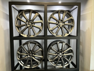 Felgi aluminiowe 7.5x19 cali 5x114.3 ET54.5 Dezent