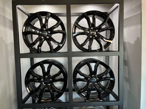 Felgi aluminiowe 8x19 5x112 ET38 66.6 Felgi aluminiowe 8x19 5x112 ET38 66.6
