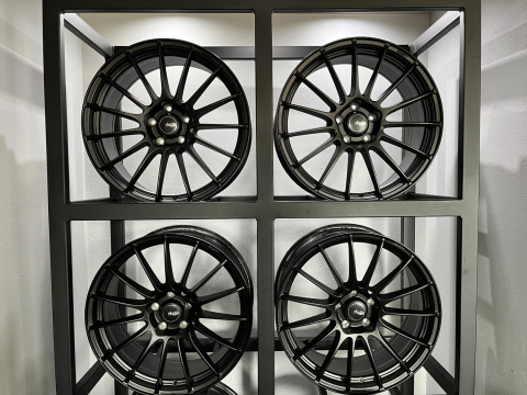 Felgi aluminiowe 8x19 cali 5x114.3 ET45 Advanti Felgi aluminiowe 8x19 cali 5x114.3 ET45 Advanti