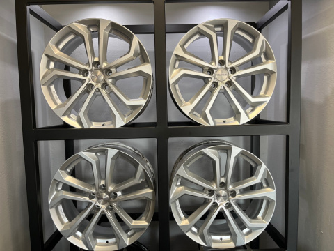 Felgi aluminiowe 8x19 cali 5x114.3 ET37 72.6 Felgi aluminiowe 8x19 cali 5x114.3 ET37 72.6