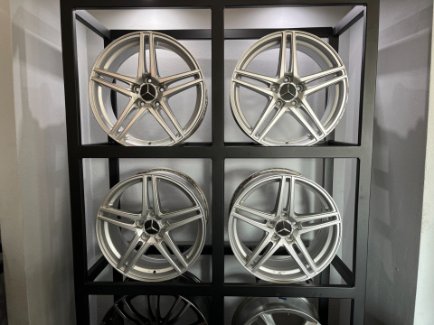 Felgi aluminiowe 8.5x17 5x112 ET56 66.6 Felgi aluminiowe 8.5x17 5x112 ET56 66.6