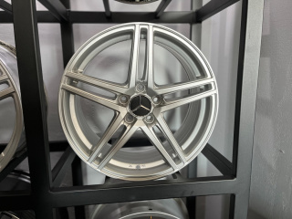 Felgi aluminiowe 8.5x17 5x112 ET56 66.6