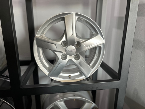 Felgi aluminiowe 6x15 4x100 ET35 63.4 Felgi aluminiowe 6x15 4x100 ET35 63.4