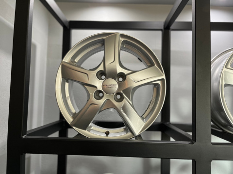Felgi aluminiowe 6x15 4x100 ET35 63.4 Felgi aluminiowe 6x15 4x100 ET35 63.4
