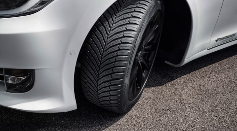 Opony całoroczne 235/55 R19 Hankook iON Flexclimate