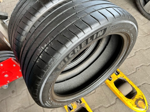 Opony letnie 2x 235/45 R18 Michelin Pilot Sport 4 Accoustic Opony letnie 2x 235/45 R18 Michelin Pilot Sport 4 Accoustic