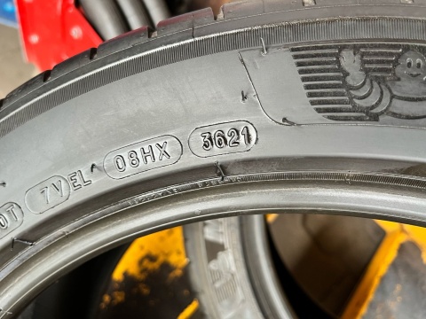 Opony letnie 2x 235/45 R18 Michelin Pilot Sport 4 Accoustic Opony letnie 2x 235/45 R18 Michelin Pilot Sport 4 Accoustic