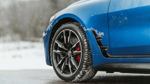 Opony zimowe 255/45 R19 Goodyear Ultragrip Performance 3